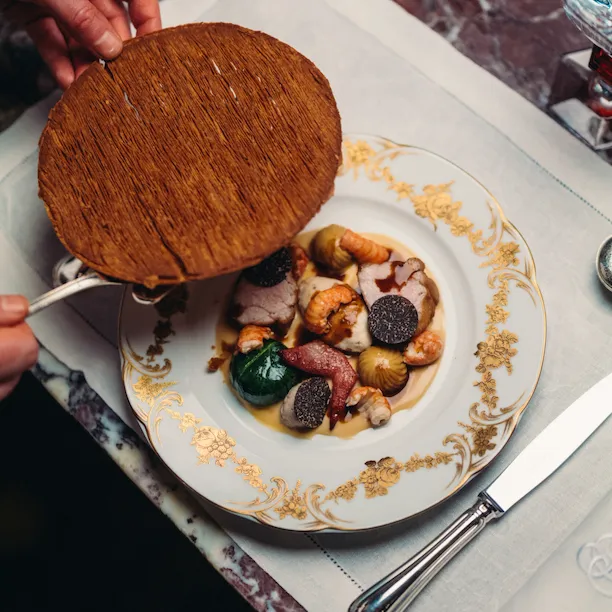 Vol au vent au restaurant Jean Imbert au Plaza Athénée, au Hotel Plaza Athénée, Paris